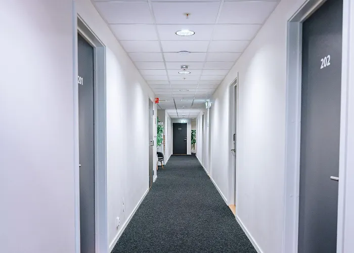 Vertikalen Szálloda *